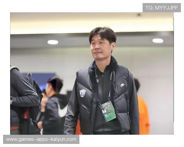 李霄鹏的执教名言与带队哲学：从保级到离别